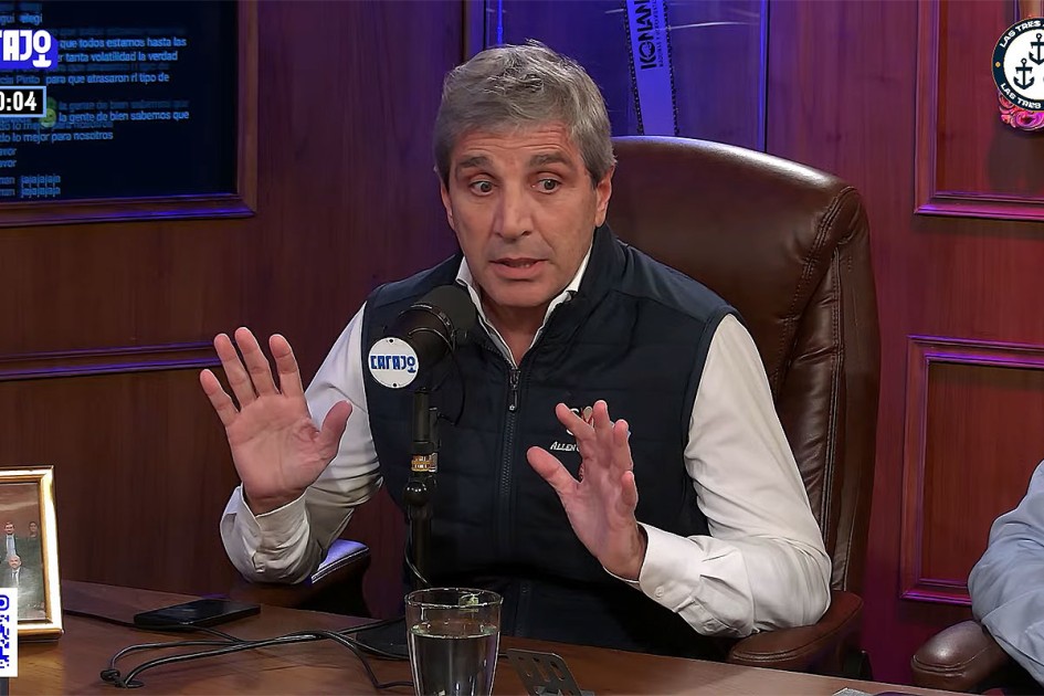 Caputo negó un auxilio privado por US$20.000 millones y volvió a aclarar sus dichos