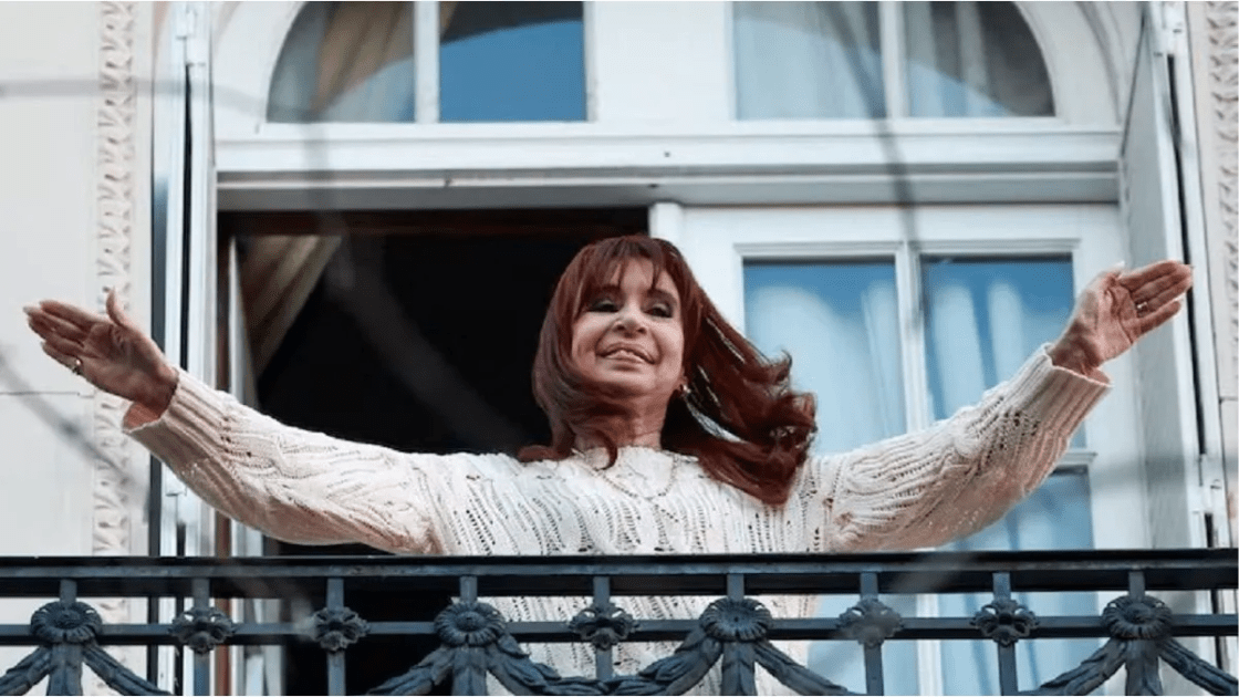 La condenada Cristina Kirchner afirmó que “millones de argentinos están privados de su libertad” por la situación económica