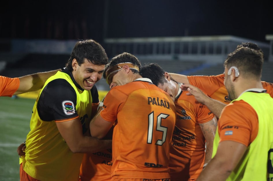 Tarucas pisó fuerte en Uruguay, derrotó a Peñarol y lidera el Súper Rugby Américas
