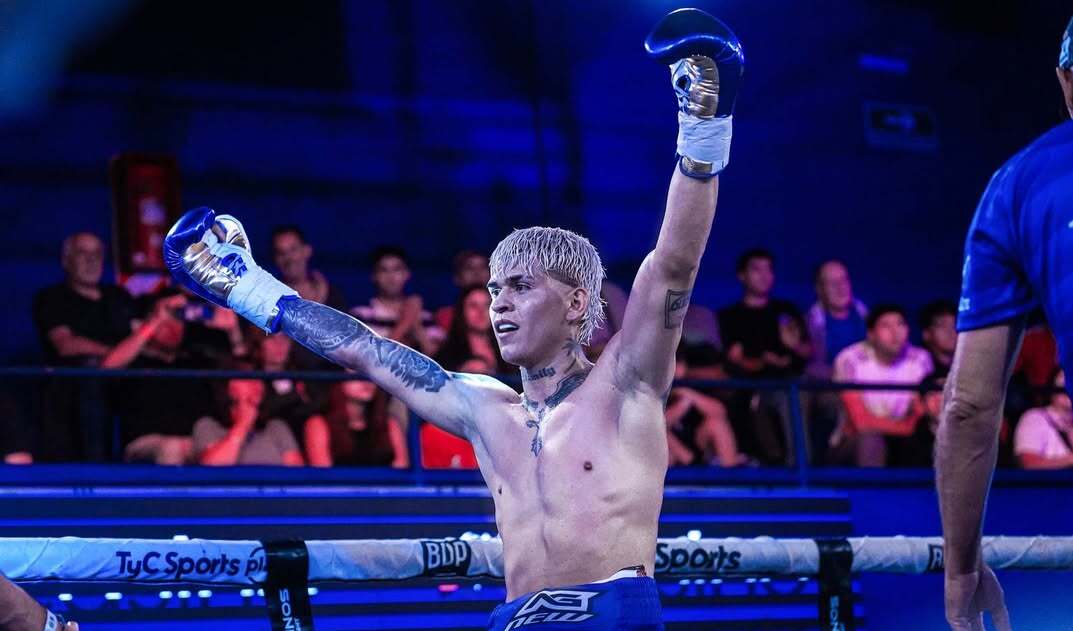 "C4" Ruiz ganó por nocaut técnico en Buenos Aires y retuvo su título latino supergallo de la FIB