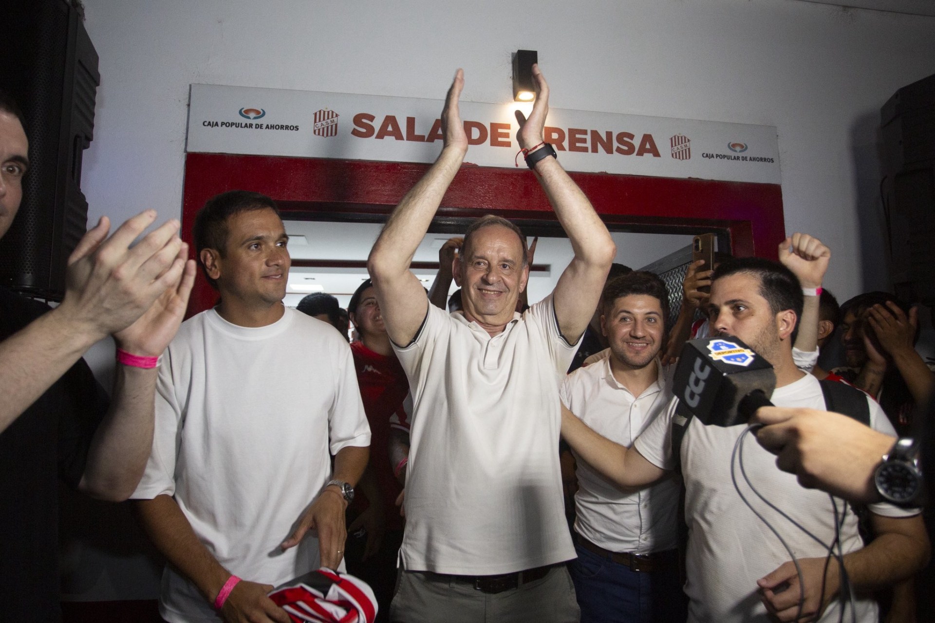 Oscar Mirkin regresa al mando de San Martín con un triunfo contundente