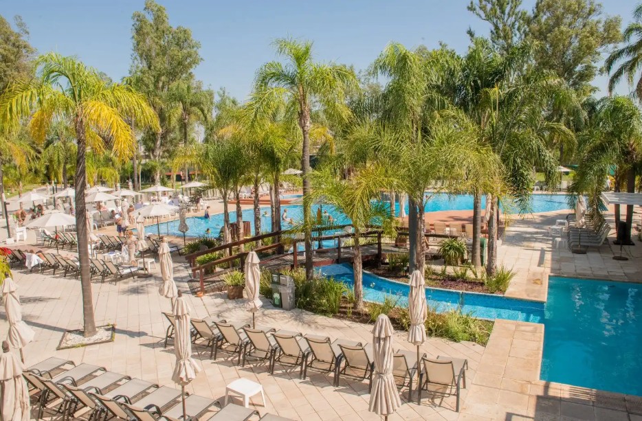 En Las Termas del Río Hondo, el verano se prepara con servicios "all inclusive"