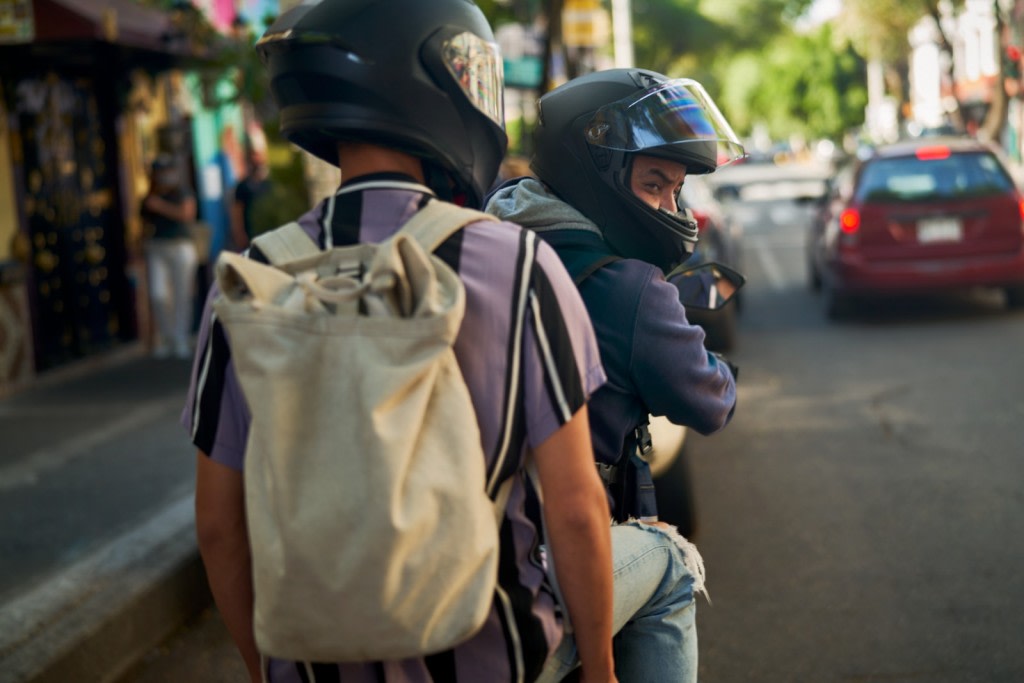 Sin establecer cupos ni cilindrada mínima, el Concejo aprobará la regulación del servicio de transporte en motos