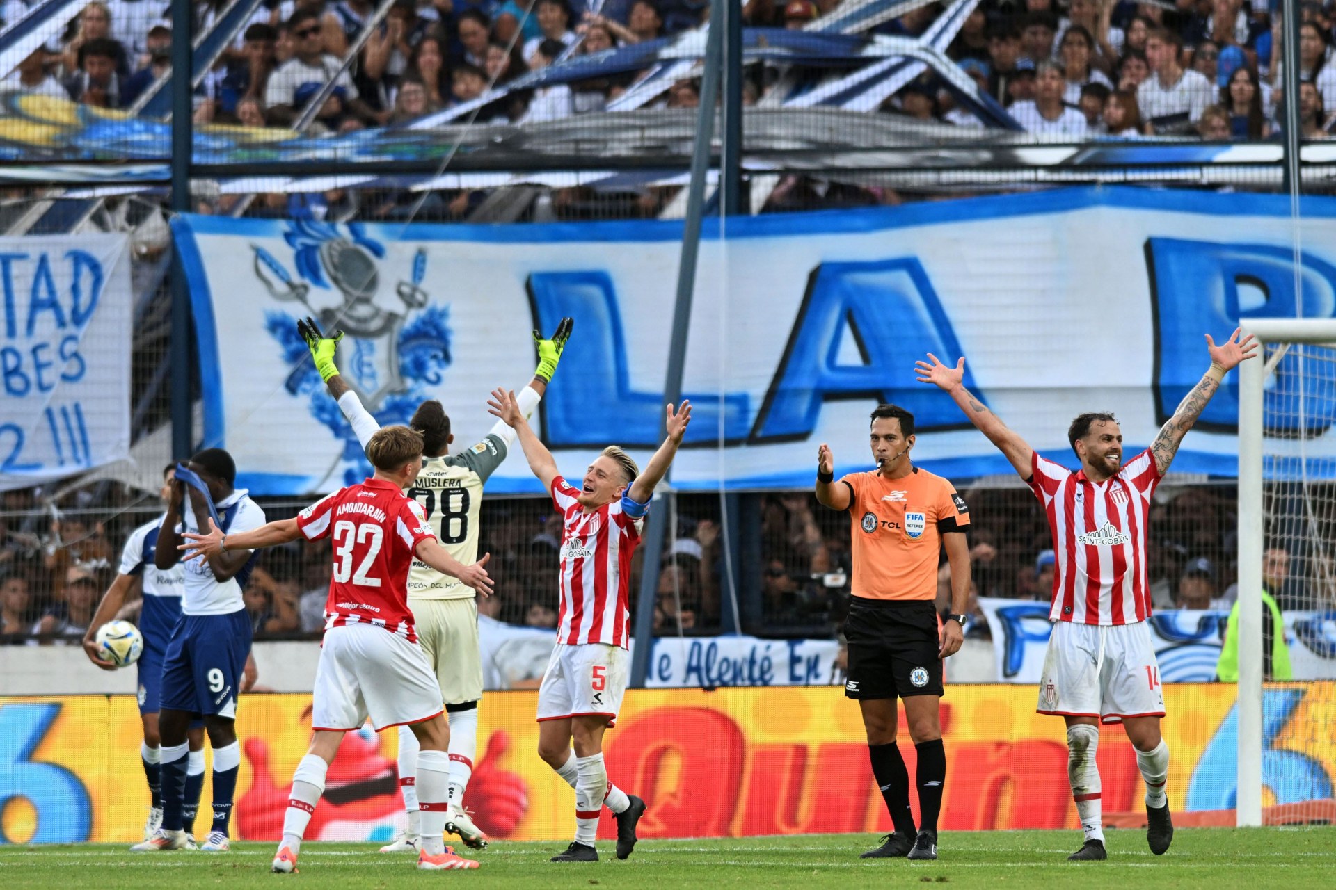 Un clásico decisivo: Estudiantes eliminó a Gimnasia y disputará la final