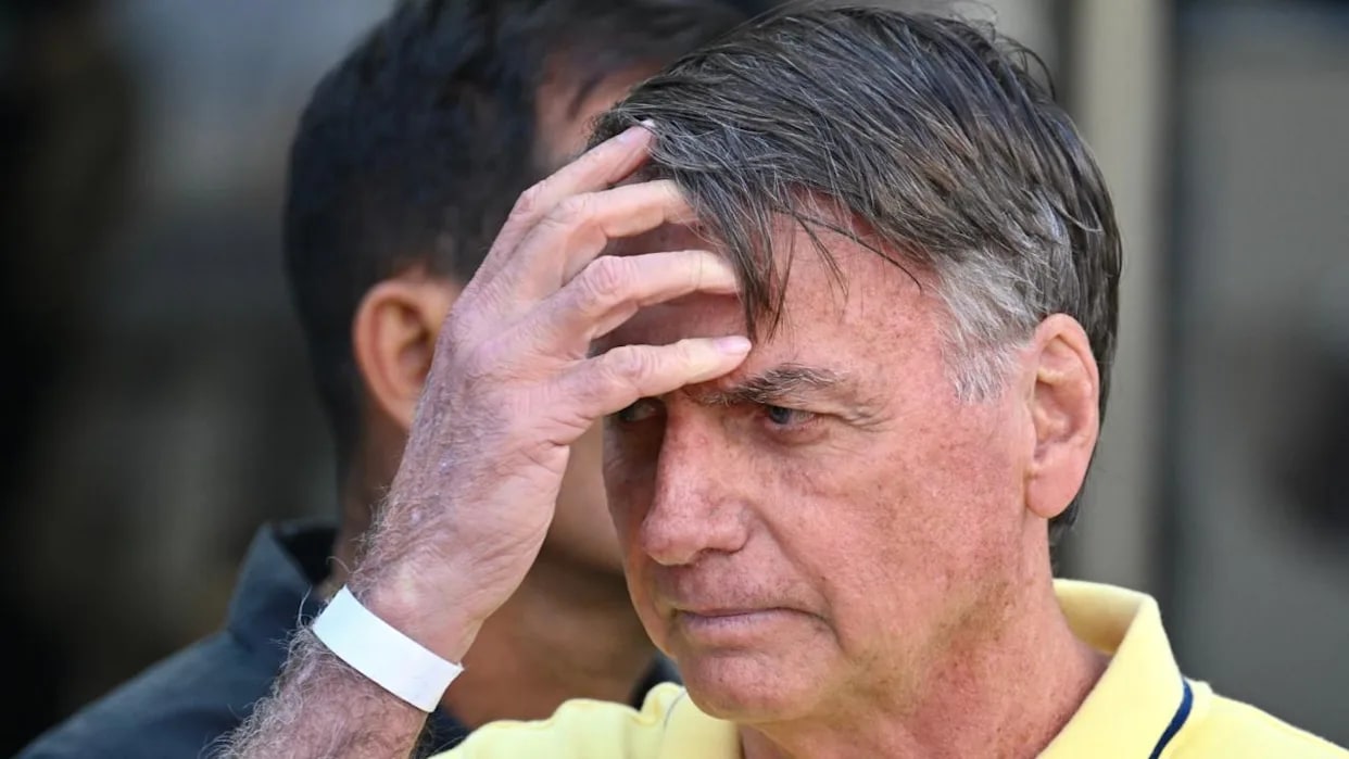 Un juez del Supremo Tribunal cuestiona el pedido de Bolsonaro para salir de prisión y operarse