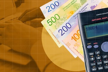 “El aguinaldo dejó de ser un extra para convertirse en un parche”: Más argentinos lo usarán para pagar deudas