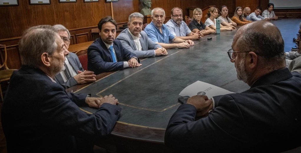 Captura de pantalla 2025-12-15 173904.png Captura de pantalla 2025-12-15 173904.png