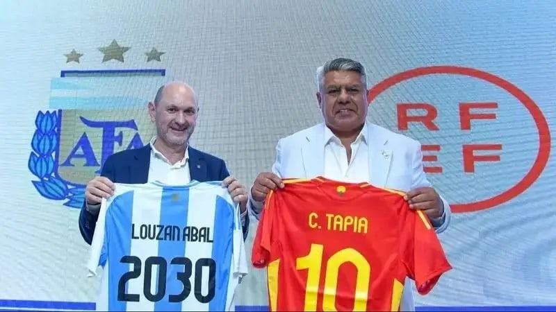 argentina-espana-mundial-2030-chiqui-tapia-jpg..webp argentina-espana-mundial-2030-chiqui-tapia-jpg..webp
