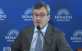 "El régimen actual fracasó para generar empleo formal y reducir la informalidad", sostuvo la UIA en el debate por la reforma laboral