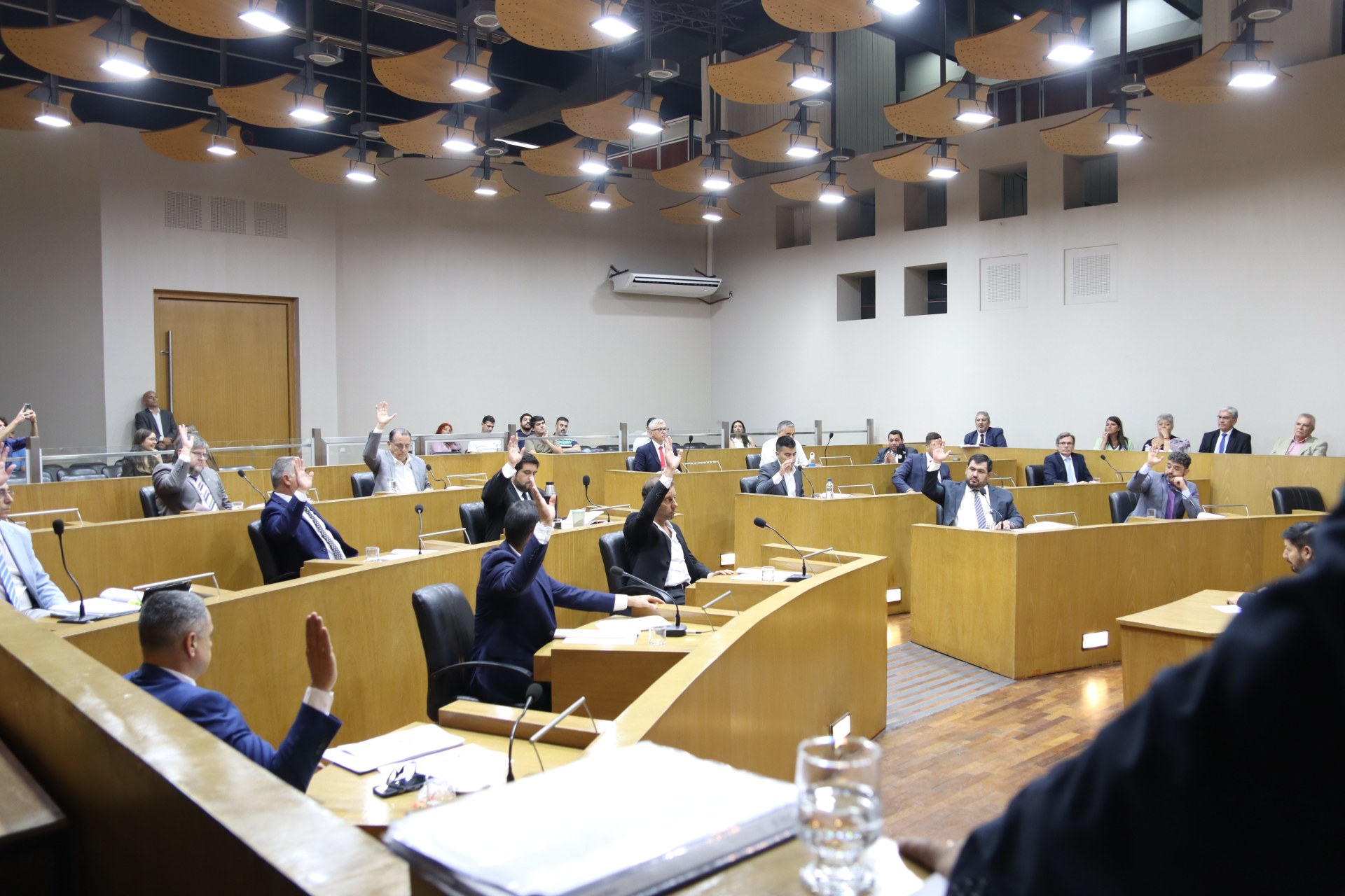 Los concejales avalaron una suba en la alícuota sobre la que se calculan los tributos en San Miguel de Tucumán