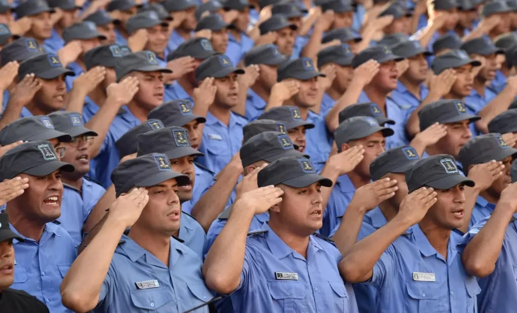 Un agente penitenciario tucumano fue desafectado por robo y violencia armada: "No conserva las condiciones exigidas"