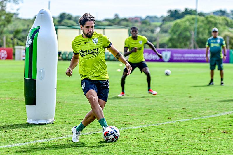 Martín Benítez regresa al fútbol argentino y será refuerzo de Atlético Tucumán
