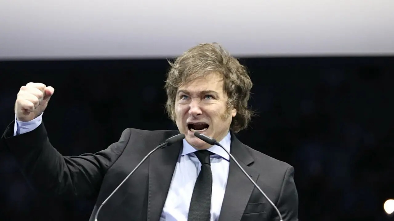 Milei garantizó el pago de la deuda en 2026 y respaldó la estrategia financiera de Caputo