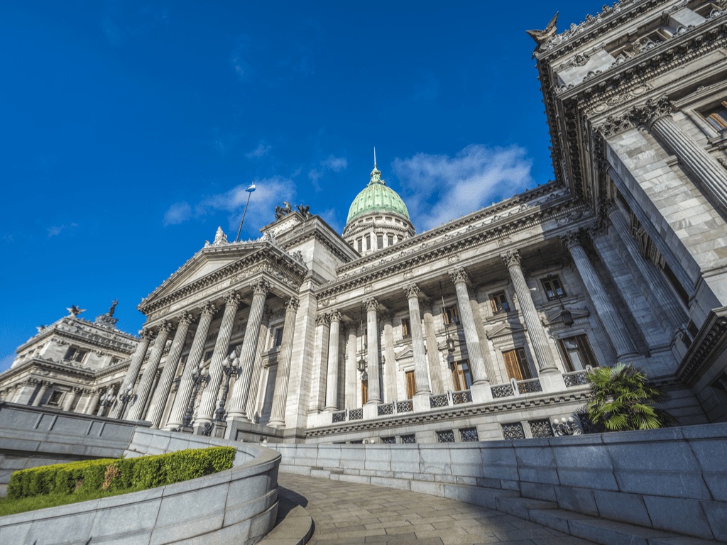 Neuquén redobla la apuesta por Ficha Limpia y lleva al Congreso un proyecto más duro