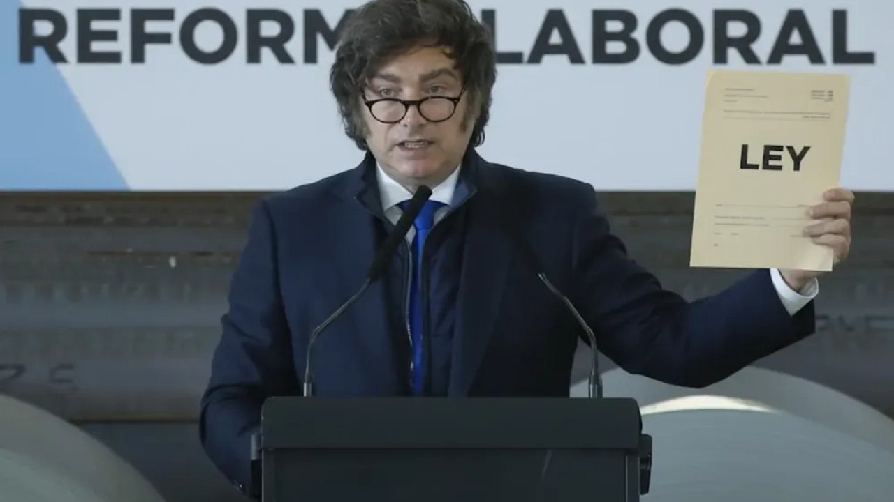 Informe de la UBA revela un escenario laboral adverso mientras el Gobierno impulsa la reforma