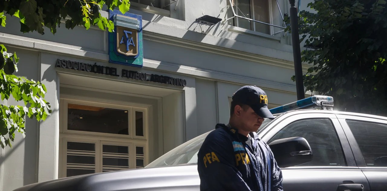 El Banco Central investiga a la AFA por más de US$200 millones no liquidados durante el cepo