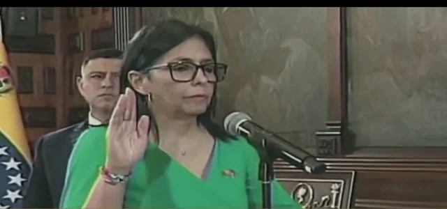 La chavista Delcy Rodríguez juró como nueva presidenta de Venezuela