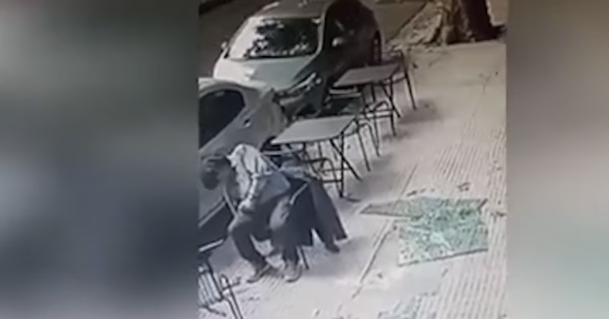 Vecino sufre graves heridas en cafetería tras desprenderse un vidrio