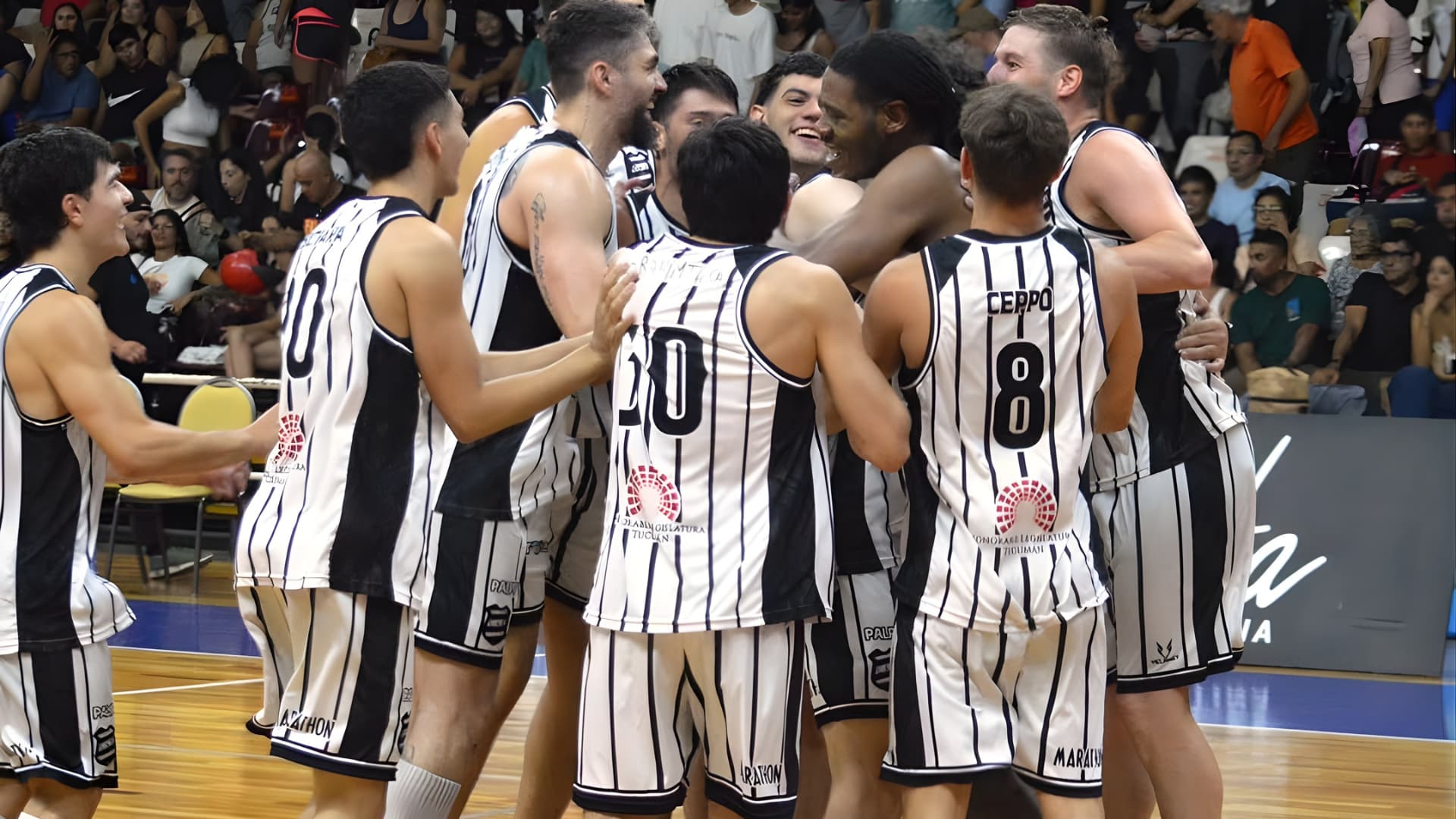 Un triple decisivo selló la victoria de Estudiantes en un partido vibrante