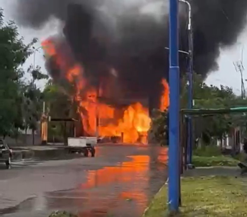 Son nueve los heridos por el incendio en un depósito de garrafas en Famaillá
