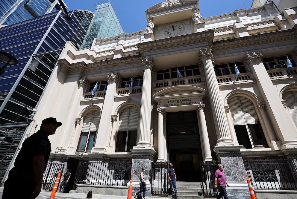 El Banco Central volvió a comprar dólares y acumula más de USD 700 millones en enero