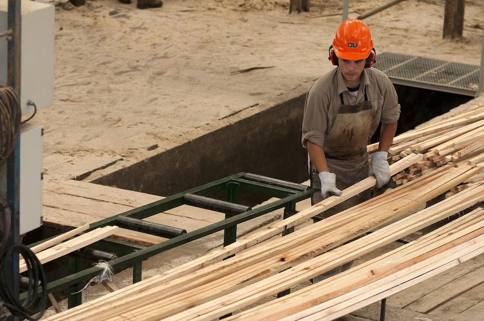 La actividad industrial cayó 3,5% interanual en diciembre, según la UIA