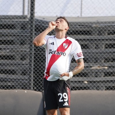 99rOUsrMY_400x400__1.jpg 99rOUsrMY_400x400__1.jpg