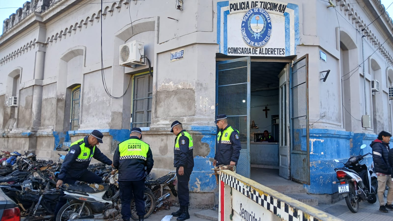 Allanamientos en San Andrés: secuestran drogas y demoran a un joven