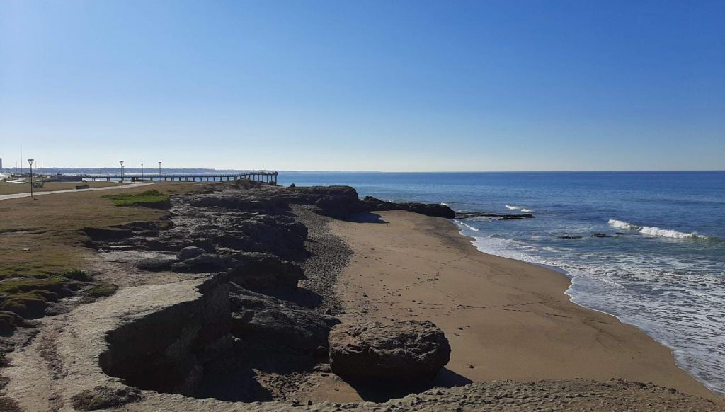 Incertidumbre en Miramar tras el ataque sexual ocurrido en la zona de playas