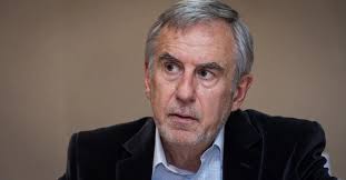 Juan Luis Bour afirmó que postergar el cambio del IPC es un error de política económica