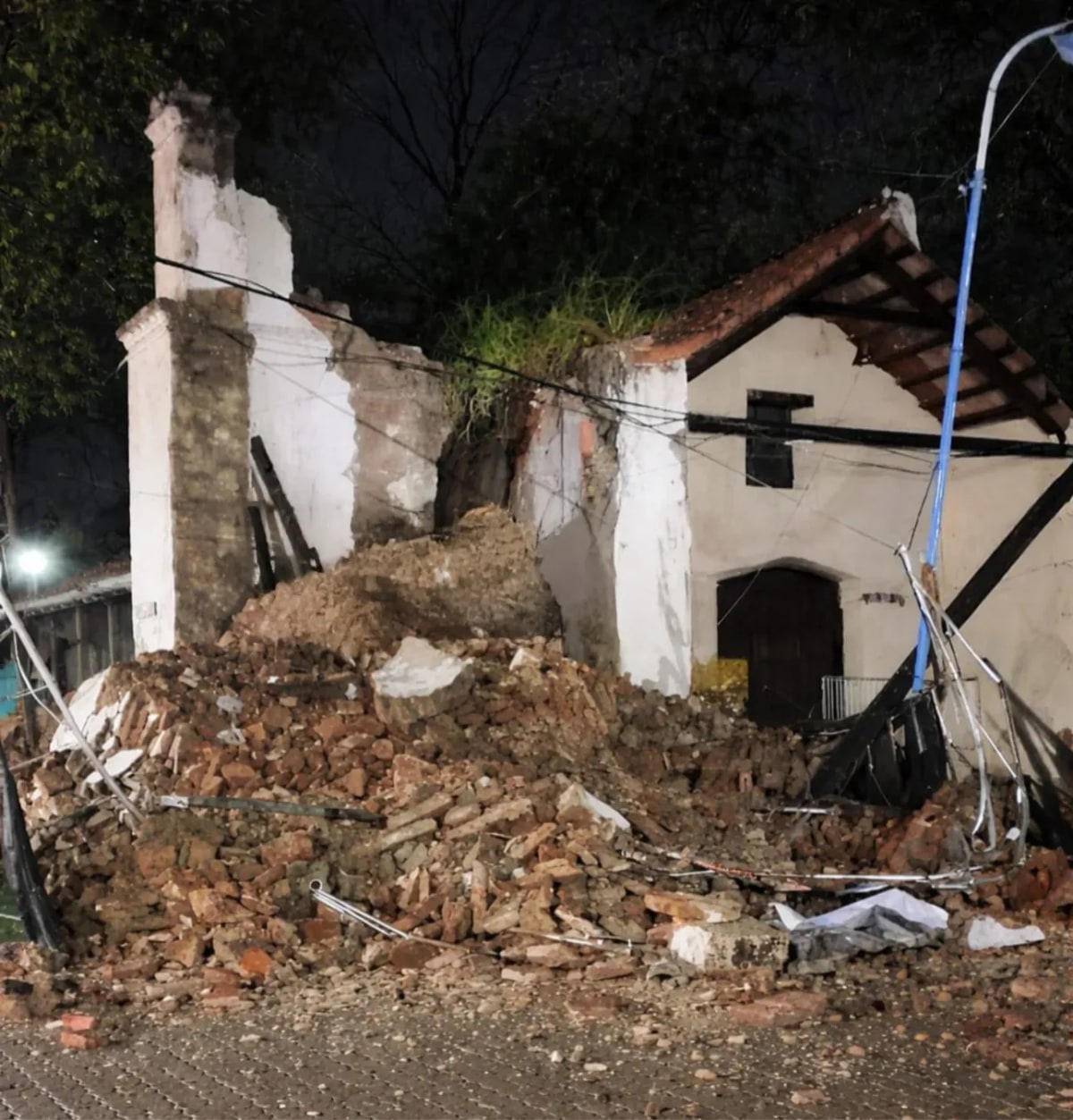 Tras el derrumbe del campanario en Villa Chicligasta, exigen informes sobre los fondos que debían destinarse para su conservación