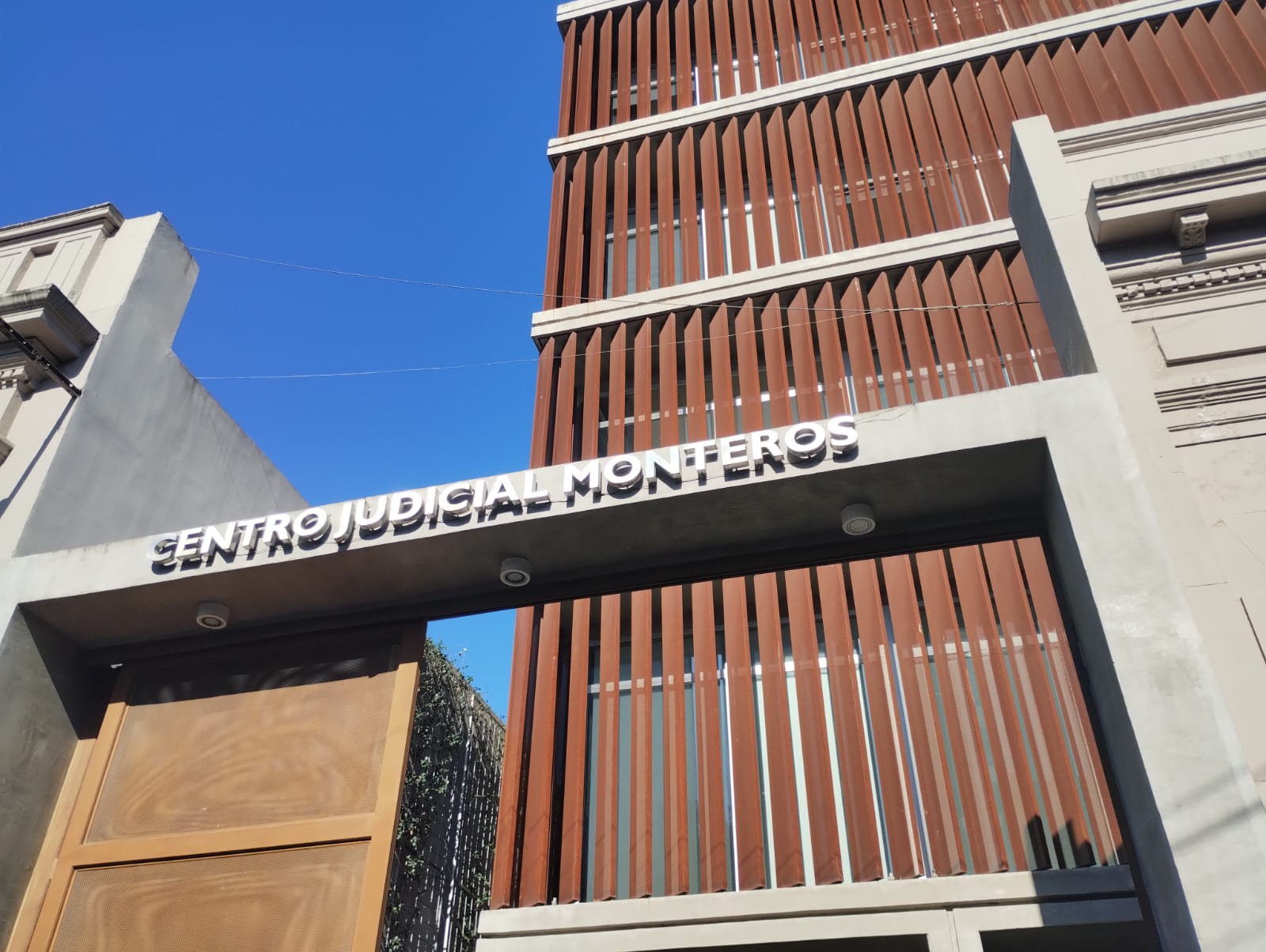 Ataque a un joven en Tafí del Valle: dos detenidos tras allanamientos ordenados por la Fiscalía