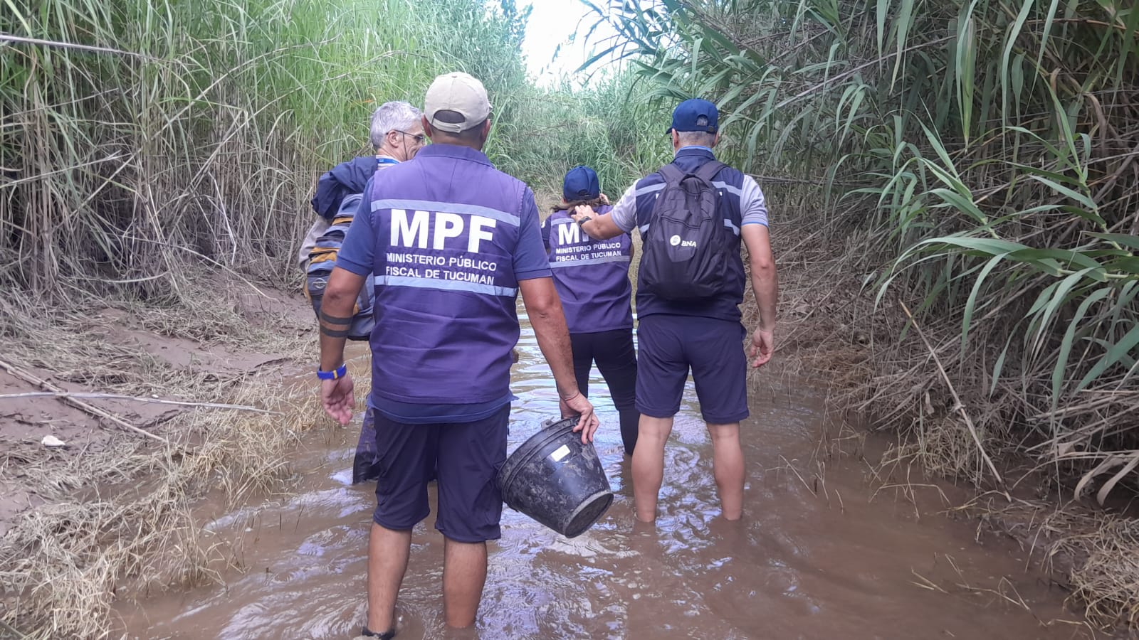 Encuentran el cuerpo de un hombre a metros del río Salí