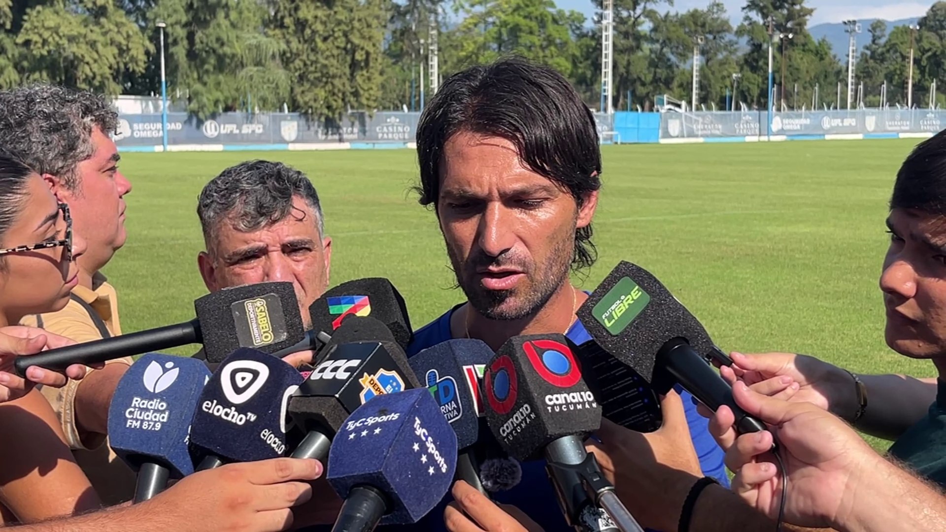 “Merecimos mucho más en estos tres partidos, solo nos falta el gol extra”, aseguró Hugo Colace antes de viajar a Junín