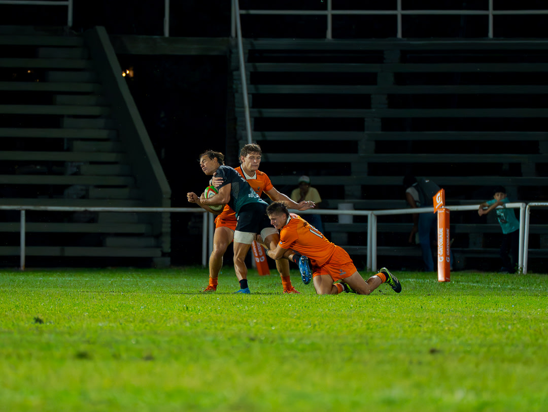 De menor a mayor, Tarucas quedó a tiro de la remontada en el segundo amistoso ante Dogos