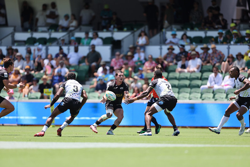 Los Pumas 7s tuvieron un primer día adverso y no podrán pelear por el podio en Perth