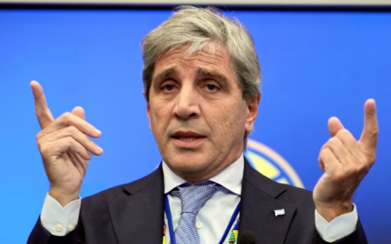 Caputo llamó a llevar los ahorros al banco y Di Tullio le reclamó que dé el ejemplo