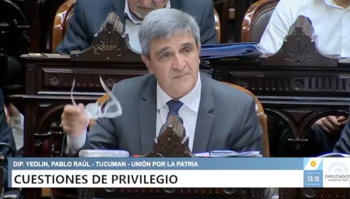 Yedlin denunció el aumento de la mortalidad infantil y materna y pidió explicaciones al Gobierno en una cuestión de privilegio