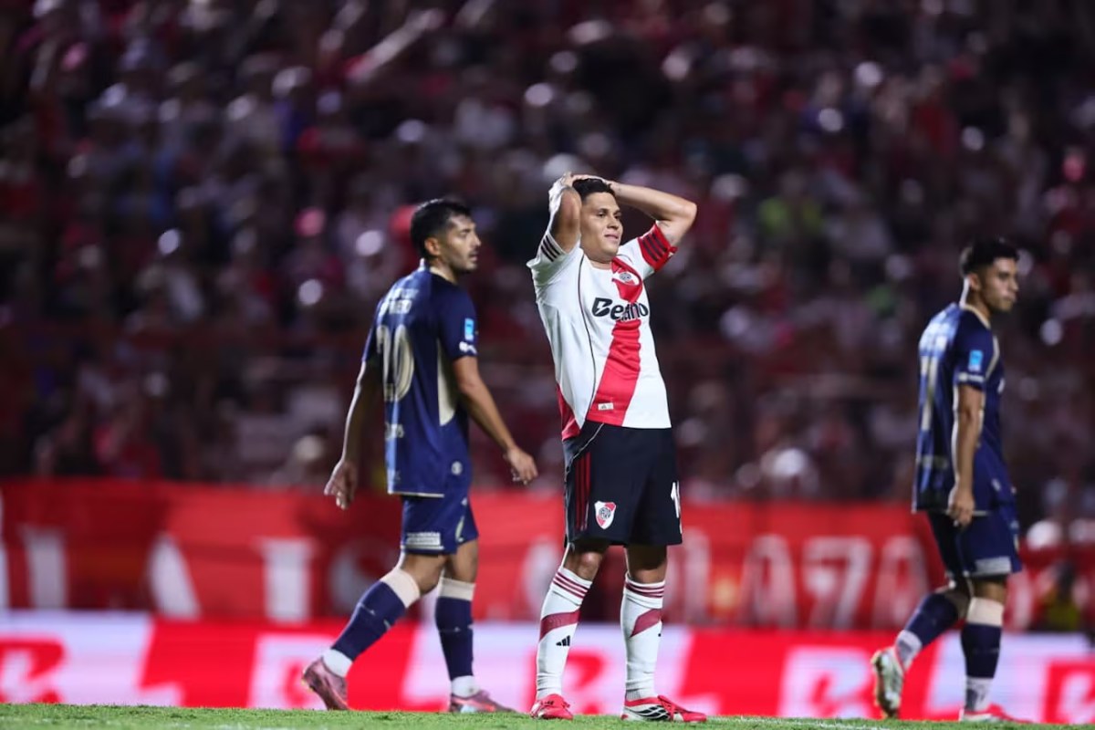 river-no-pudo-como-visitante-y-volvio-a-TJP2EX4QQZAO5DF4OW3TTNLJI4.avif