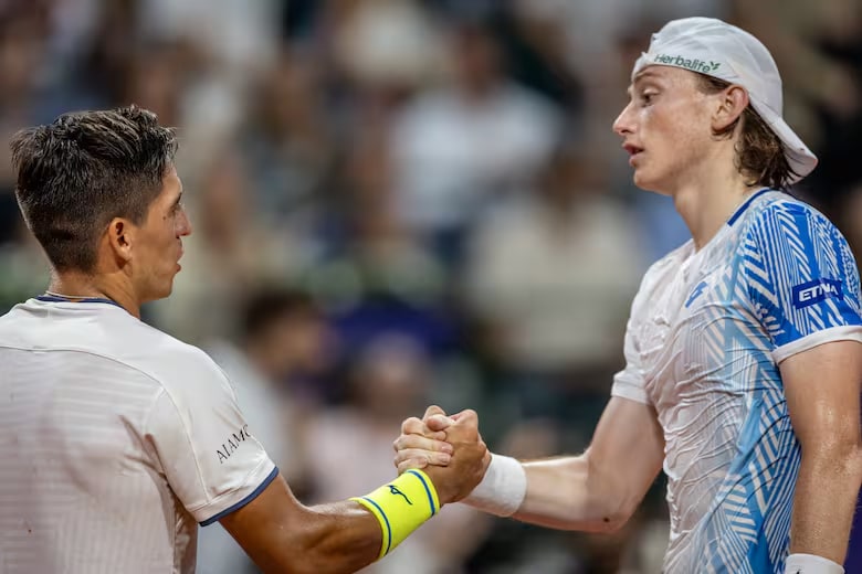 el-saludo-entre-baez-y-buse-el-peruano-es-uno-de-H3UN7N3BPJFQPCVVZKD2BGU5WI.avif el-saludo-entre-baez-y-buse-el-peruano-es-uno-de-H3UN7N3BPJFQPCVVZKD2BGU5WI.avif