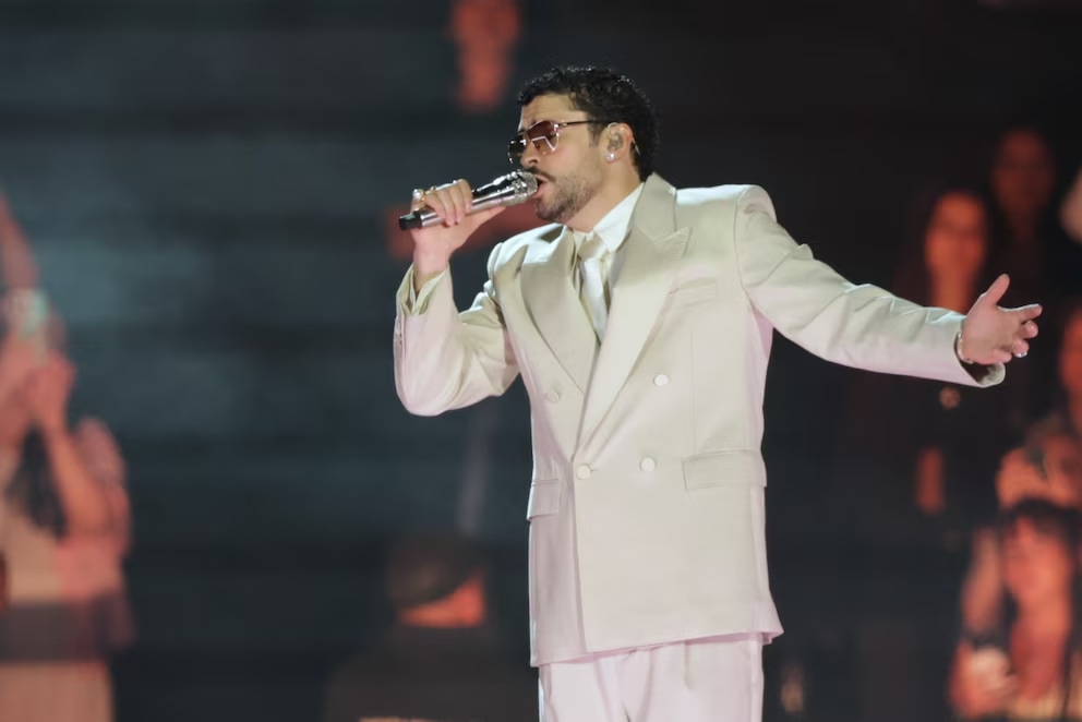 Fiesta, sorpresas e invitados: así fue la primera noche de Bad Bunny en River
