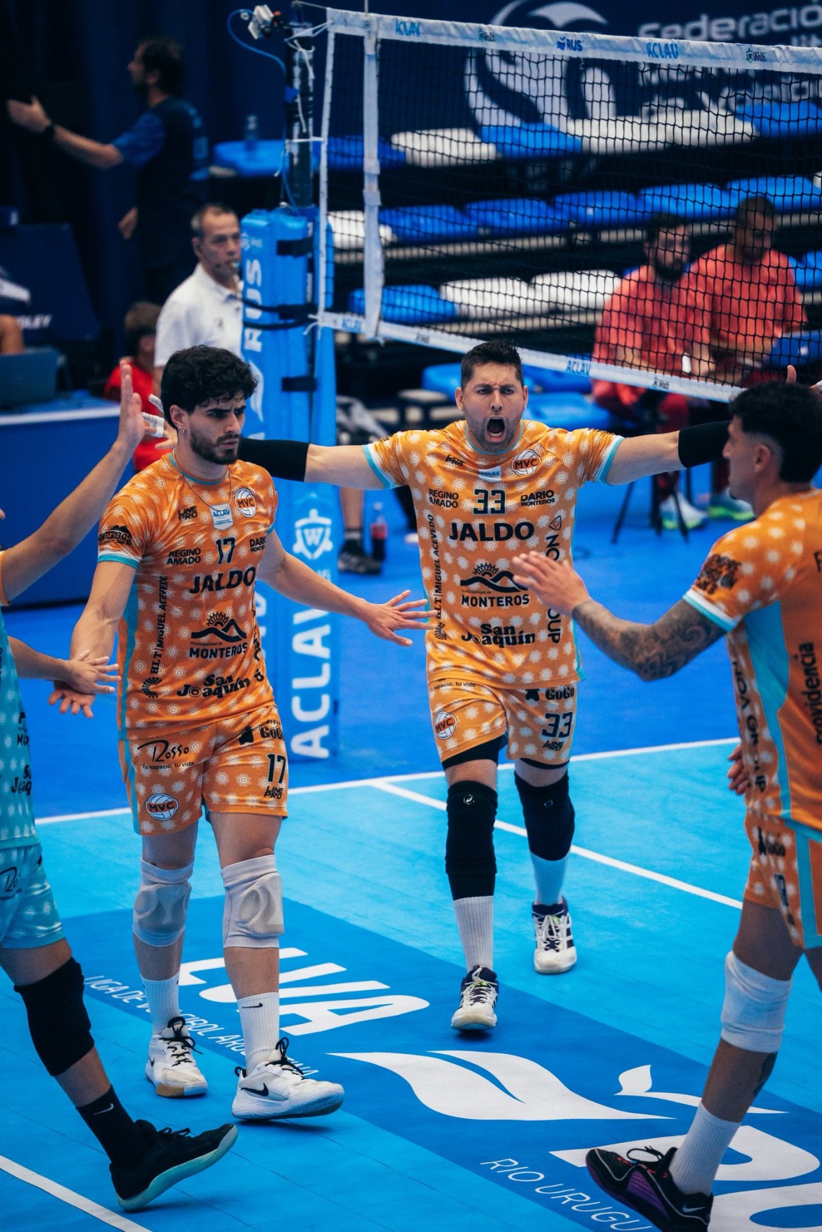 HBKkSe5WYAI5Q30.jpg HBKkSe5WYAI5Q30.jpg