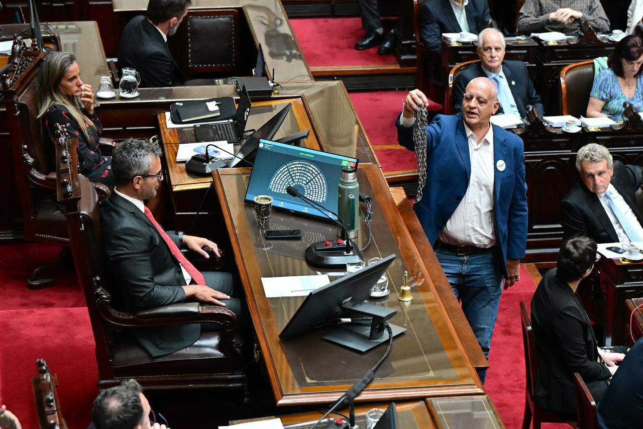 Los gobernadores blindaron a la Nación y permitieron la aprobación de la reforma laboral