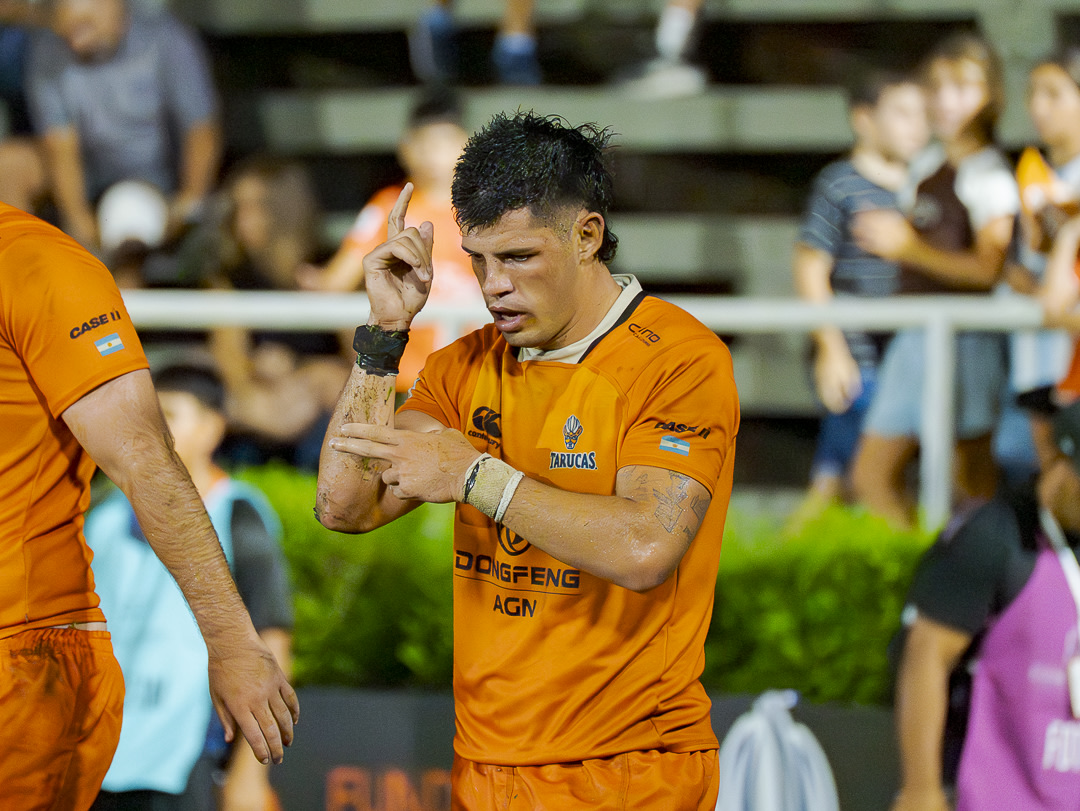 Thiago Sbrocco, figura en el debut triunfal de Tarucas: "No apuntábamos al resultado, sino al grupo"