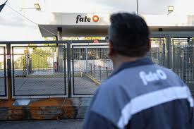 Tensión por FATE: el Gobierno media entre la empresa y el sindicato tras el anuncio de cierre