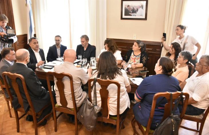 El Gobierno provincial inició el diálogo salarial con gremios de la sanidad 