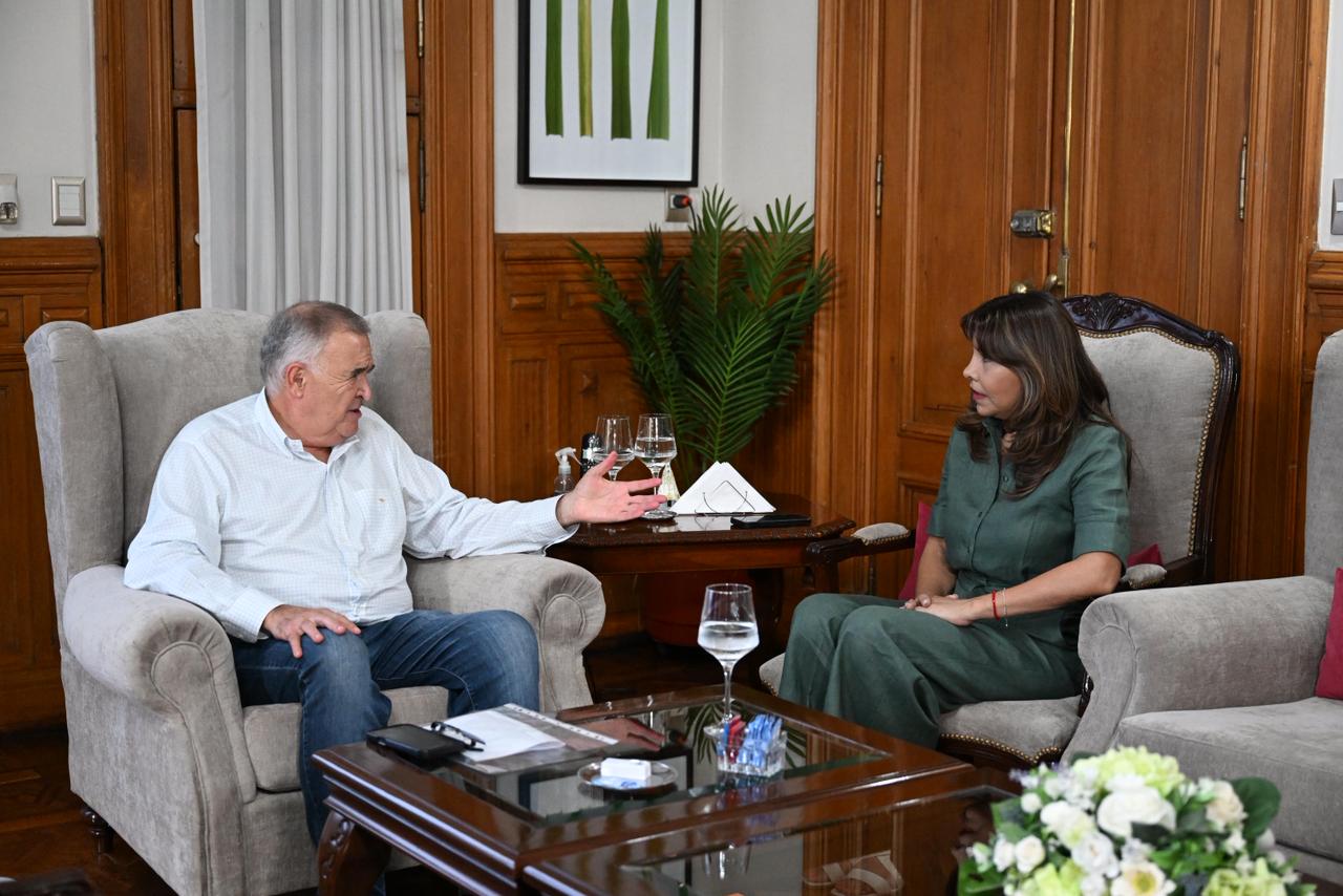 Los gobernadores dialoguistas le dan otro golpe al kirchnerismo en el Senado