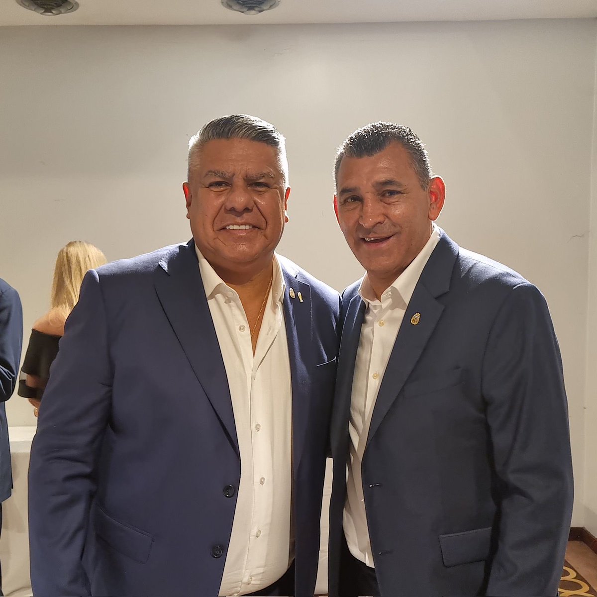 HB3k-SVXEAEMTiB.jpg HB3k-SVXEAEMTiB.jpg