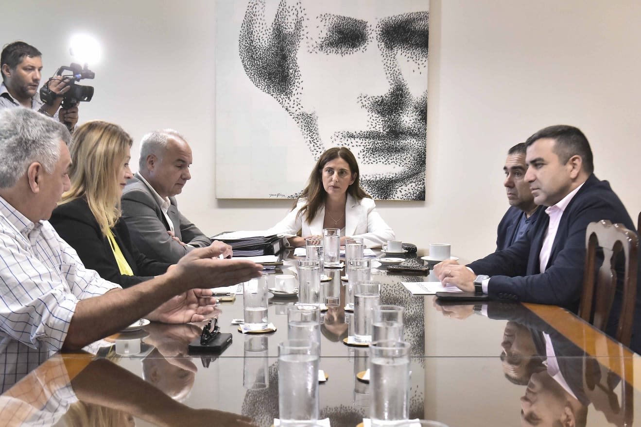 Juri Debo renunció a su candidatura y la Legislatura acelera la terna para elegir al nuevo Defensor del Pueblo