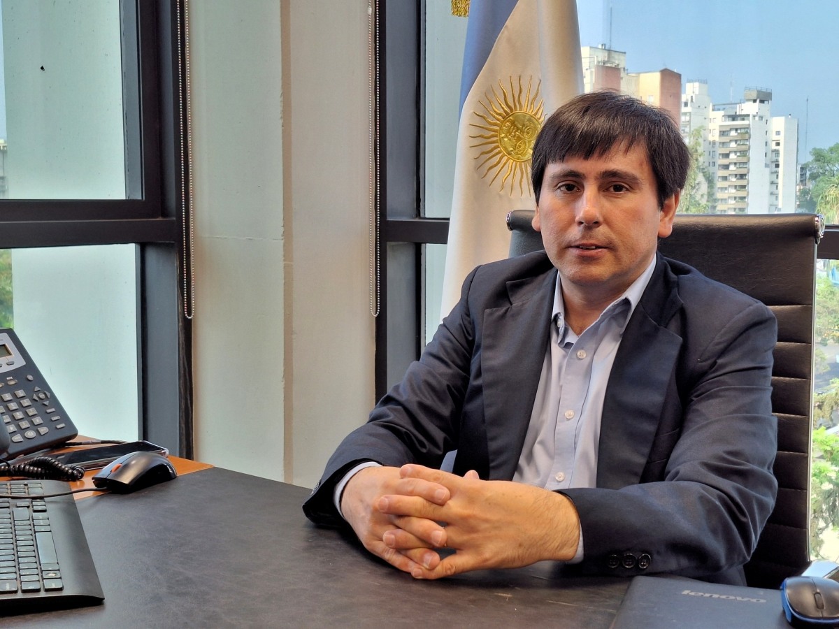 ernesto gomez rossi.jpg ernesto gomez rossi.jpg